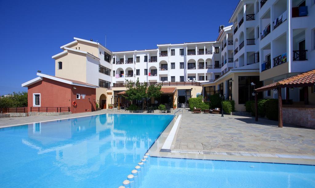 Episkopiana Hotel & Sport Resort Episkopi  Ngoại thất bức ảnh